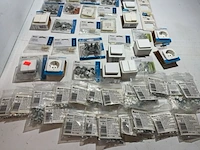Ca. 52x diverse elektrische accessoires kopp - afbeelding 4 van  4