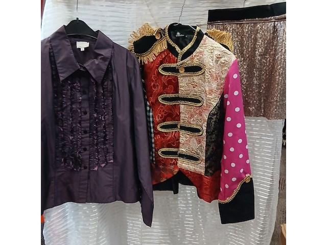 Ca. 52x feestkleding goud zwart en zilver - afbeelding 3 van  5