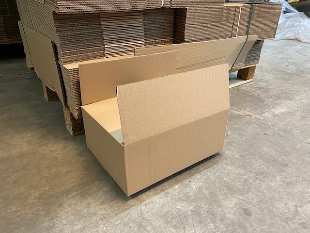 Ca. 540x verzenddozen 40x30x16cm, bruin - afbeelding 2 van  3