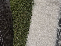 Ca. 54,4m2 kunstgras, 28 mm hoog, groen, wit - afbeelding 3 van  3