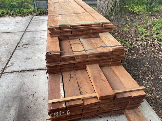 Ca. 54x angelim pedra beschoeiingsplanken, 20x150mm, lengte 50/500cm, 4/550cm - afbeelding 1 van  3