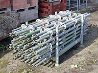 Ca. 54x staanders met pen, layher, allround | 200cm (ring 50), in transportbok