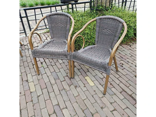 Ca. 54x terras stoelen, bruin - afbeelding 1 van  1