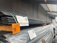 Ca. 55x channelsiding zwart gecoat, 18x140mm, lengte 420cm - afbeelding 2 van  3