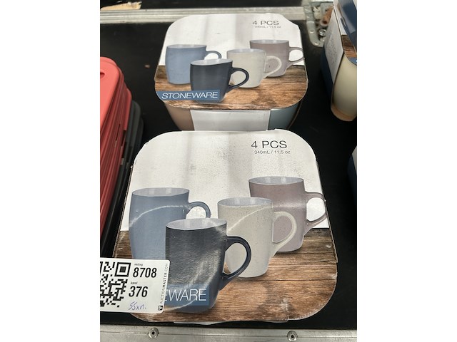 Ca. 55x keukenbenodigdheden w.o. mokken, snijplanken, excellent houseware - afbeelding 6 van  7