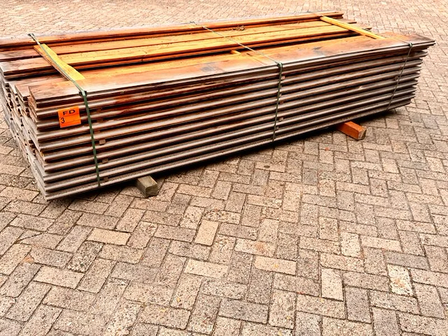 Ca. 55x mora damwand-/paardenbox profiel, 40x190mm, lengte 305cm - afbeelding 2 van  3