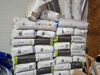 Ca. 56 zak a 50 liter egalisatievulling interzero, cw2000 - afbeelding 1 van  7