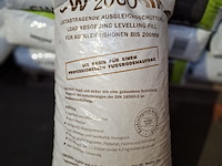 Ca. 56 zak a 50 liter egalisatievulling interzero, cw2000 - afbeelding 4 van  7