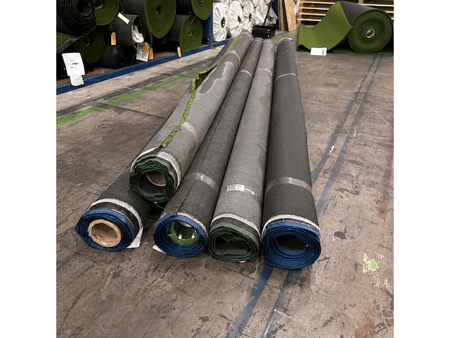 Ca. 56m2 kunstgras, 24 mm hoog, groen - afbeelding 3 van  3
