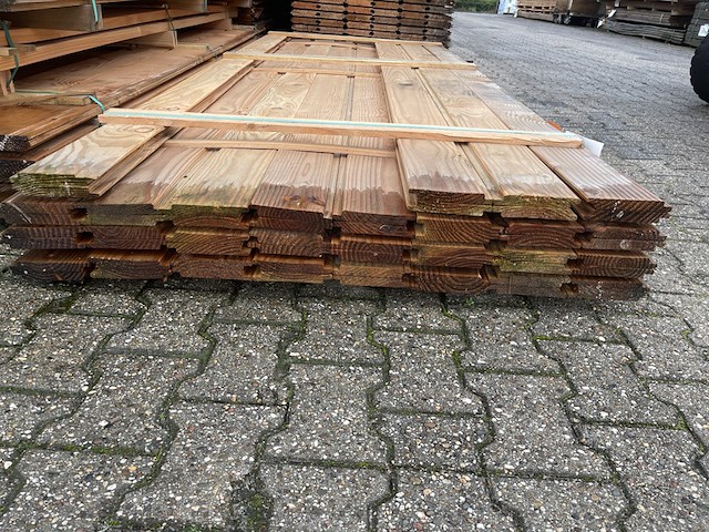 Ca. 56x douglas wisselsponning/halfhoutsrabat, 18x140mm, lengte 300cm - afbeelding 1 van  3