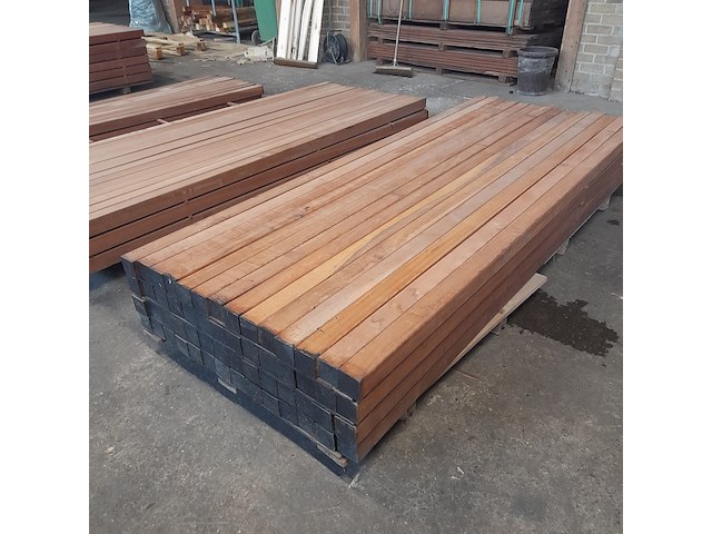 Ca. 56x hardhouten paal, 6,8 x 6,8 x 250 cm - afbeelding 3 van  5