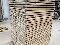 Ca. 57 meter legbordstelling, noordrek, houten legbord, blank hout - afbeelding 12 van  12
