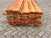 Ca. 57x iroko planken fijnbezaagd, 27x155mm, lengte 320cm - afbeelding 3 van  3
