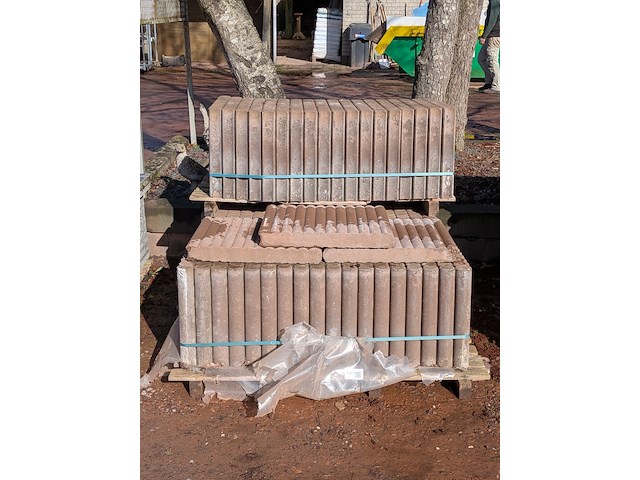 Ca. 57x pallisadeband - afbeelding 1 van  4