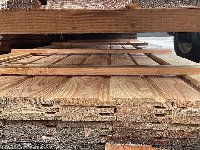 Ca. 58x douglas halfhouts rabat, 18x140mm, lengte 400cm - afbeelding 1 van  3