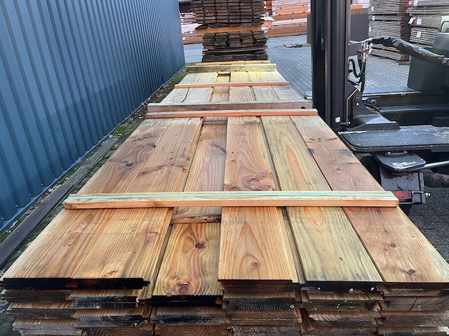 Ca. 58x douglas wisselsponning/halfhoutsrabat, 18x190mm, lengte 500cm - afbeelding 1 van  3