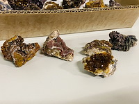 Ca. 59x bariet / calciet met kristallen - afbeelding 2 van  6