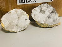 Ca. 6 kilo bergkristal geodes - afbeelding 3 van  8