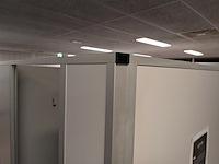 Ca. 6 meter dubbelzijdige kleedruimte-module — 12x kleedkamer - afbeelding 8 van  12