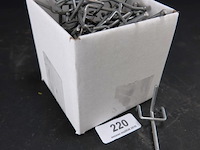 Ca. 60 haken voor winkeldisplay l8cm - afbeelding 1 van  3