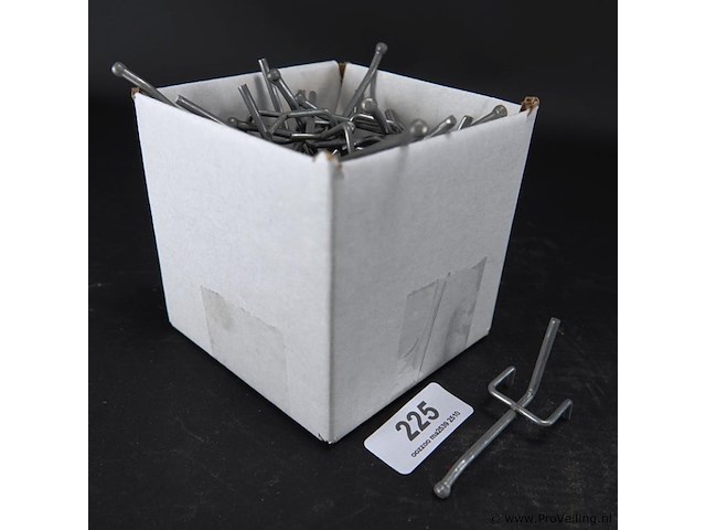 Ca. 60 haken voor winkeldisplay l8cm - afbeelding 1 van  3