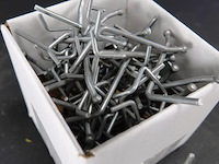 Ca. 60 haken voor winkeldisplay l8cm - afbeelding 2 van  3