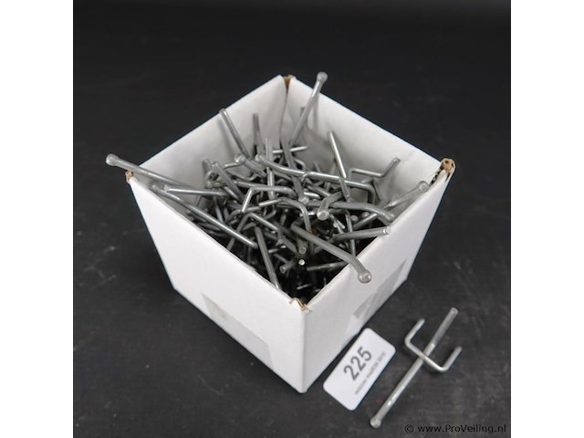 Ca. 60 haken voor winkeldisplay l8cm - afbeelding 2 van  3