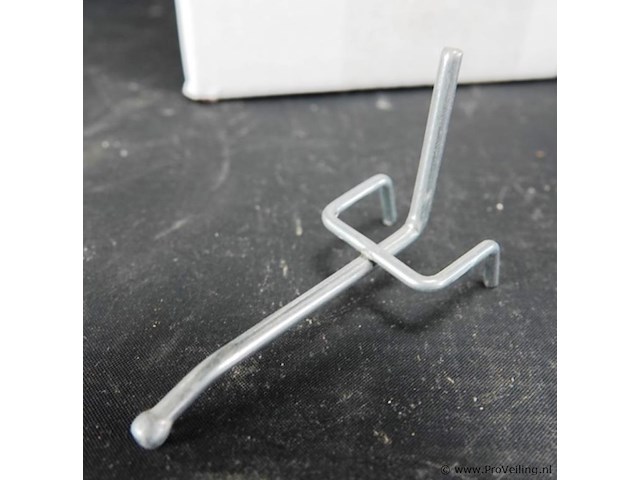 Ca. 60 haken voor winkeldisplay l8cm - afbeelding 3 van  3