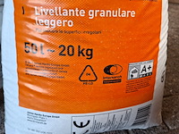 Ca. 60 za k a 20 kilo droge egalisatiekorrel fermacell - afbeelding 4 van  5