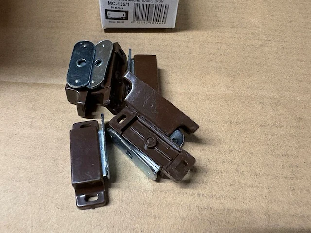 Ca. 600x (keuken)kast magneet, bruin - afbeelding 1 van  3