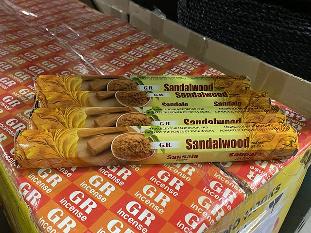 Ca. 600x pakjes wierrook - afbeelding 3 van  3