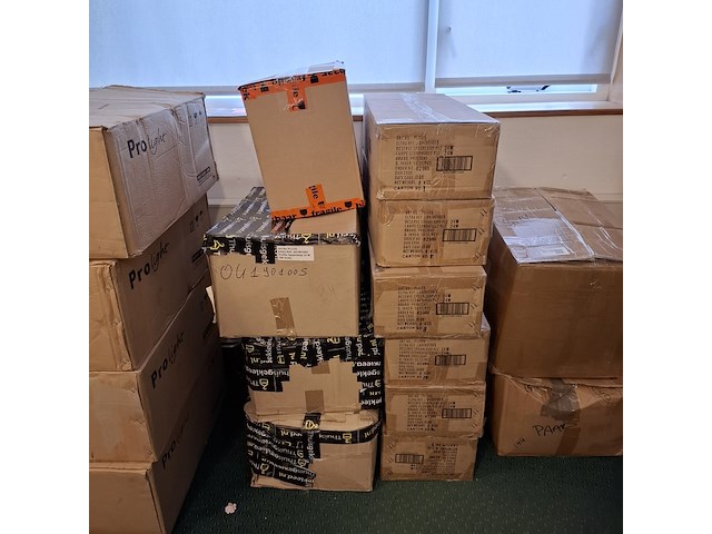 Ca. 600x spaarlampen, profile, wit - afbeelding 3 van  3