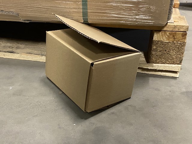 Ca. 600x verzenddozen 16x12x10cm, bruin - afbeelding 2 van  2