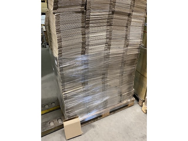 Ca. 600x verzenddozen 20x8x20cm, bruin - afbeelding 1 van  2