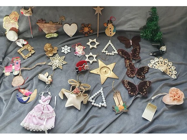 Ca. 605x decoratie en kerst artikelen - afbeelding 19 van  44