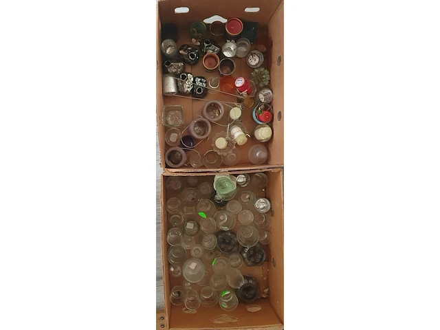 Ca. 605x decoratie en kerst artikelen - afbeelding 25 van  44