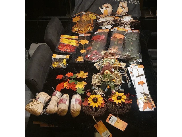 Ca. 605x decoratie en kerst artikelen - afbeelding 8 van  44