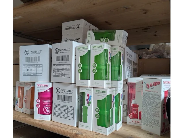 Ca. 60x anti-colic babyfles, twisthake, groen / roze - afbeelding 1 van  3