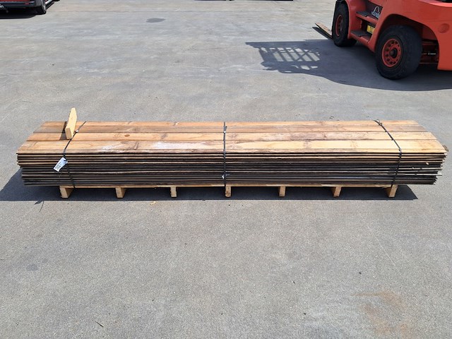 Ca. 60x bankirai hard hout, rabat, old stock - afbeelding 1 van  4