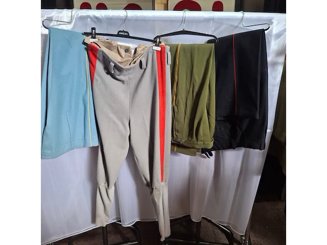 Ca. 60x beroepen /uniform broeken - afbeelding 2 van  5