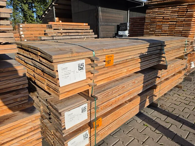 Ca. 60x douglas planken fijnbezaagd, 18x200mm, lengte 300cm - afbeelding 4 van  4
