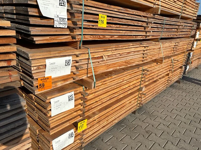 Ca. 60x douglas planken fijnbezaagd, 18x200mm, lengte 400cm - afbeelding 4 van  4
