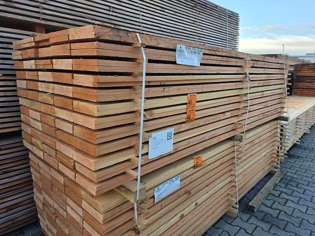 Ca. 60x douglas planken fijnbezaagd, 22x200mm, lengte 300cm - afbeelding 4 van  4