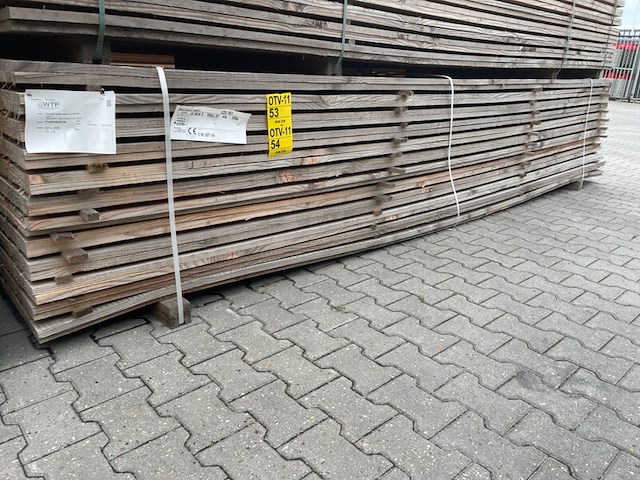 Ca. 60x douglas planken fijnbezaagd, 22x200mm, lengte 400cm - afbeelding 4 van  4