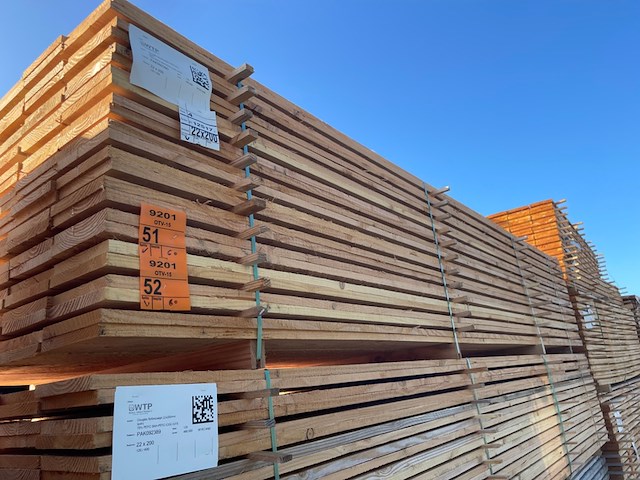 Ca. 60x douglas planken fijnbezaagd, 22x200mm, lengte 400cm - afbeelding 4 van  4