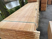 Ca. 60x douglas planken fijnbezaagd, 43x200mm, lengte 300cm