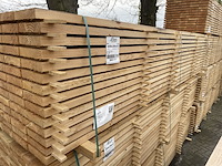 Ca. 60x douglas planken fijnbezaagd, 43x200mm, lengte 400cm - afbeelding 3 van  4
