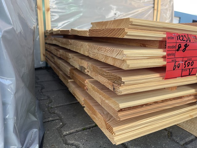 Ca. 60x douglas veer en groef, 18x185mm, lengte 500cm - afbeelding 3 van  3