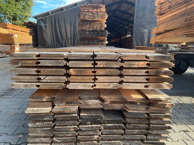 Ca. 60x douglas wisselsponning/halfhoutsrabat, 18x190mm, lengte 500cm - afbeelding 2 van  3