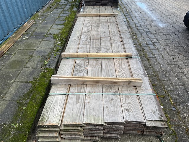 Ca. 60x douglas zweeds rabat, 21x190mm, lengte 400cm - afbeelding 1 van  3